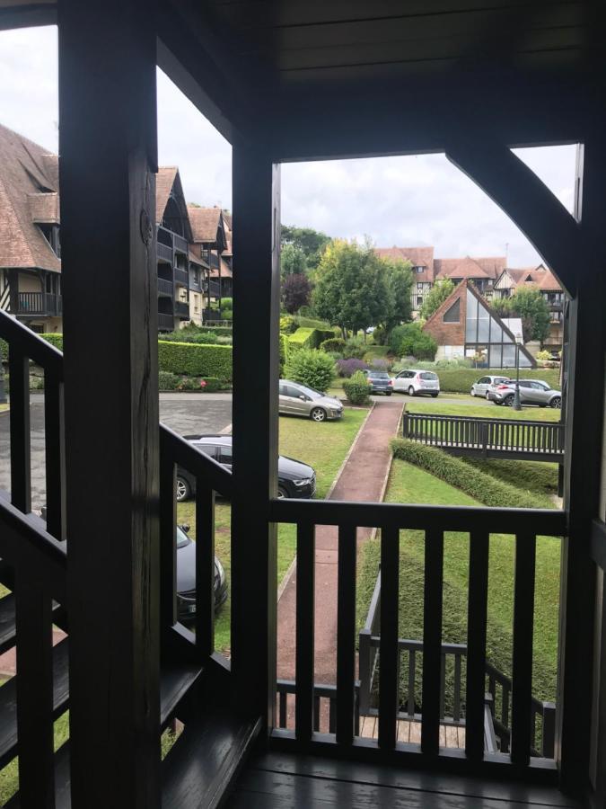 Le Pullman Lägenhet Deauville Exteriör bild